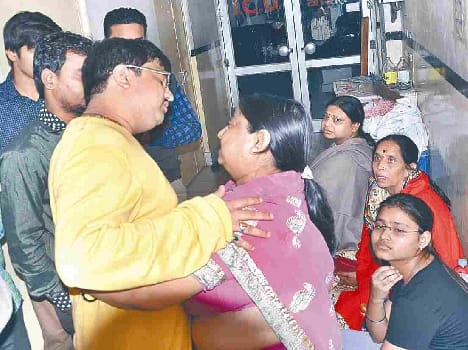 'Silver King' shot out of his home